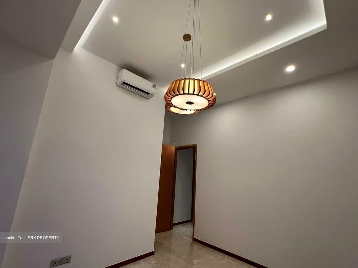 Marina Bay Residences (D1), Condominium #571569411